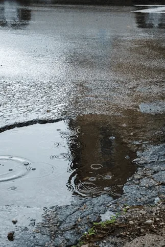 Reference image accompanying 5 Signs That It’s Time to Replace Your Driveway