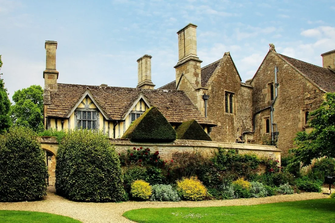 Reference image accompanying Paving for Curb Appeal: Transforming Your Home’s Entrance